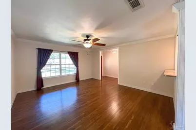 11 Gunn Cir, Pensacola, FL 32506 - Photo 6