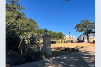 581 Chipley Ave, Pensacola, FL 32503 - Photo 12