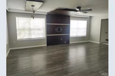 6351 Cottage Woods Dr, Milton, FL 32570 - Photo 4