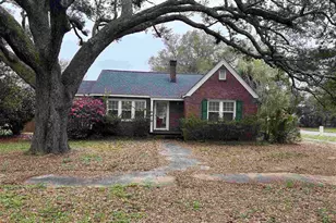 1701 E Bobe St, Pensacola, FL 32503 - Photo 1