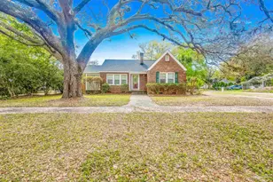 1701 E Bobe St, Pensacola, FL 32503 - Photo 2