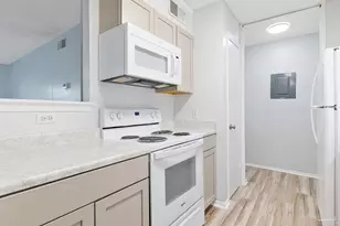 2303 W Michigan Ave, Pensacola, FL 32526 - Photo 4