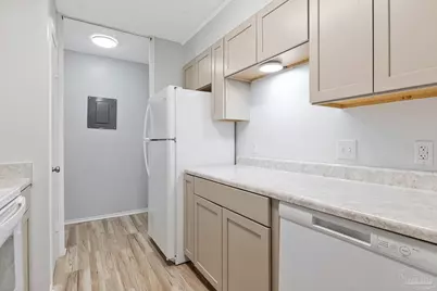 2303 W Michigan Ave #B1, Pensacola, FL 32526 - Photo 10
