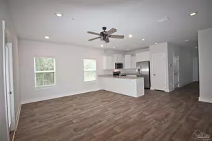 1541 Farragut Way, Pensacola, FL 32534 - Photo 8