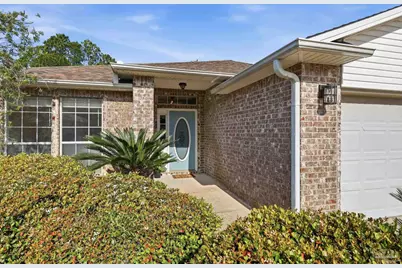 2021 Reserve Blvd, Gulf Breeze, FL 32563 - Photo 2