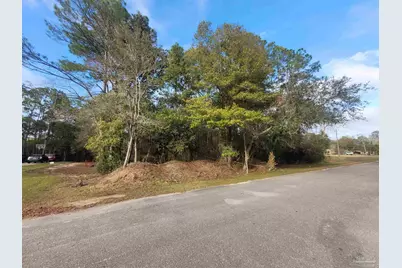 8100 Pond Valley Dr, Pensacola, FL 32506 - Photo 2