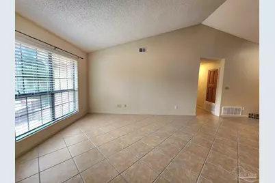 9001 Woodrun Rd, Pensacola, FL 32514 - Photo 12