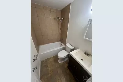 7870 Castlegate Dr, Pensacola, FL 32534 - Photo 16