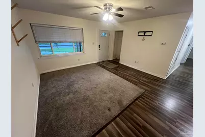 7870 Castlegate Dr, Pensacola, FL 32534 - Photo 6