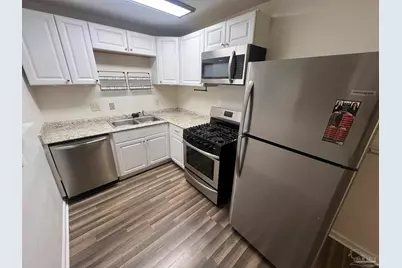 7870 Castlegate Dr, Pensacola, FL 32534 - Photo 4