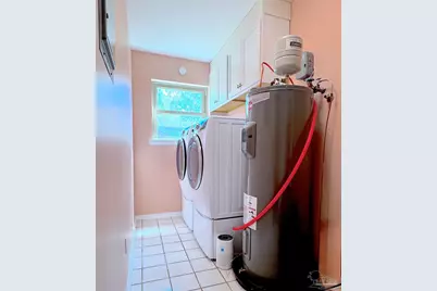 3585 Riddick Dr, Pensacola, FL 32504 - Photo 8