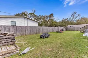5144 Pauline St, Milton, FL 32583 - Photo 12