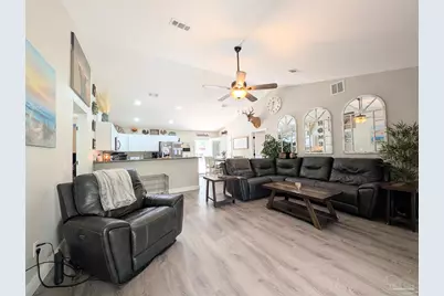 6837 Sagebrush Ln, Milton, FL 32570 - Photo 2