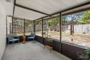 2712 Summertree Ln, Gulf Breeze, FL 32563 - Photo 30