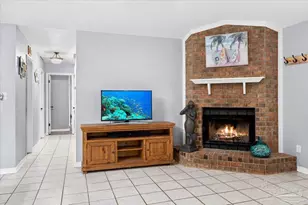 2712 Summertree Ln, Gulf Breeze, FL 32563 - Photo 12