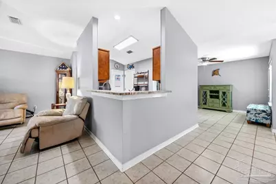 2712 Summertree Ln, Gulf Breeze, FL 32563 - Photo 4