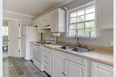 5755 Azalea Ave, Milton, FL 32570 - Photo 16