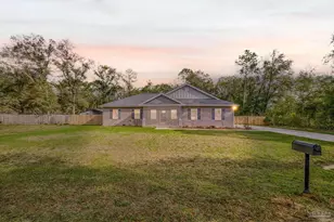 922 E Edney Ave, Crestview, FL 32539 - Photo 2