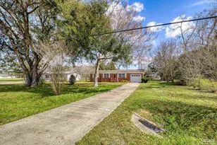 3844 Stefani Rd, Cantonment, FL 32533 - Photo 2