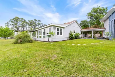 3085 Robertson Rd, Pensacola, FL 32507 - Photo 6