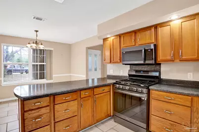 1024 Oak View Dr, Pensacola, FL 32506 - Photo 8