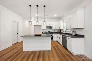 7561 Weaver Dr, Pensacola, FL 32534 - Photo 8