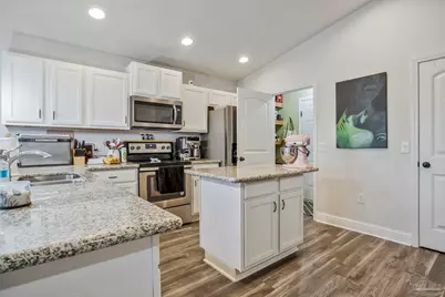 6340 Arbor Ln, Gulf Breeze, FL 32563 - Photo 10