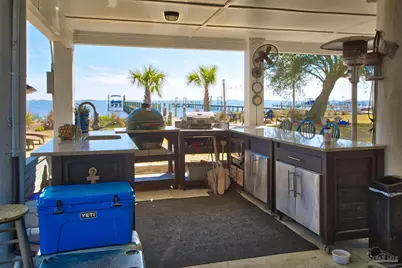 5485 Soundside Dr, Gulf Breeze, FL 32563 - Photo 36