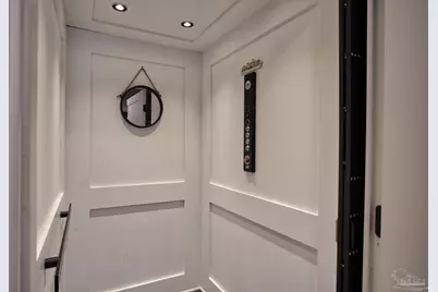 5485 Soundside Dr, Gulf Breeze, FL 32563 - Photo 12