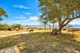 5485 Soundside Dr, Gulf Breeze, FL 32563 - Photo 40