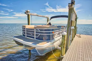 5485 Soundside Dr, Gulf Breeze, FL 32563 - Photo 44