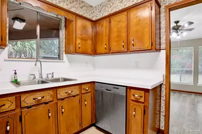 7805 Hearthstone Cir, Pensacola, FL 32506 - Photo 8