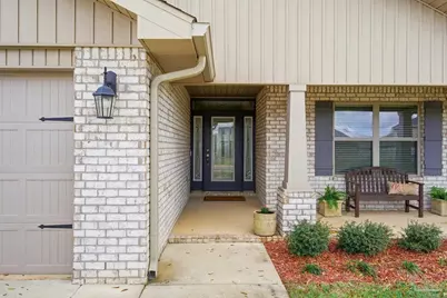 142 Ridgeway Cir, Crestview, FL 32536 - Photo 4