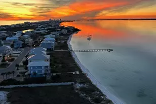 4 Portofino Dr, Pensacola Beach, FL 32561 - Photo 26