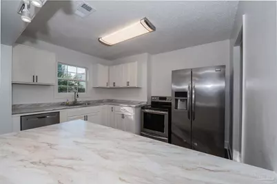 132 Elm St, Pensacola, FL 32506 - Photo 6