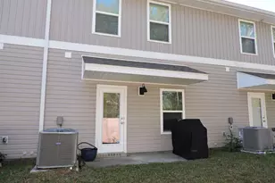 7170 Village Ln, Pensacola, FL 32504 - Photo 24