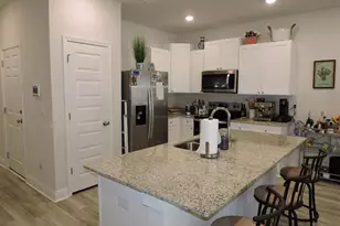 7170 Village Ln, Pensacola, FL 32504 - Photo 8