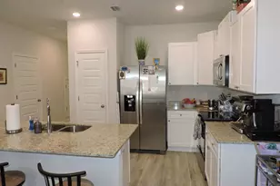 7170 Village Ln, Pensacola, FL 32504 - Photo 10