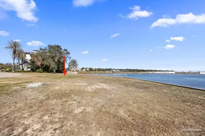16 Wharf Ave, Pensacola, FL 32502 - Photo 38