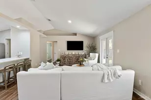 327 El Matador Trail, Pensacola, FL 32506 - Photo 8