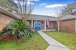 8 Arapaho Dr, Pensacola, FL 32507 - Photo 24