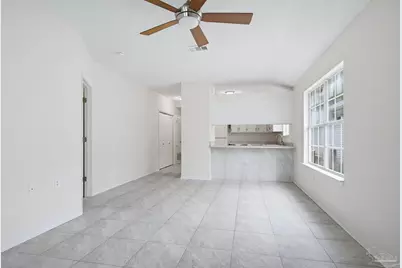 1613 Governors Dr, Pensacola, FL 32514 - Photo 6