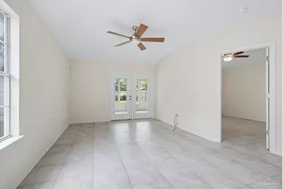 1613 Governors Dr, Pensacola, FL 32514 - Photo 4