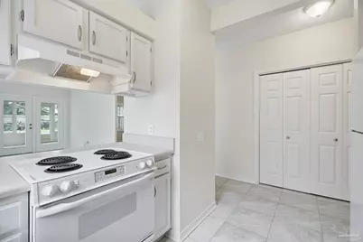 1613 Governors Dr, Pensacola, FL 32514 - Photo 8