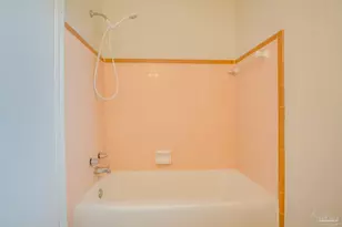 4977 Springhill Dr, Pensacola, FL 32503 - Photo 16