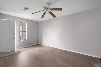 1301 Redwood Ln, Gulf Breeze, FL 32563 - Photo 10