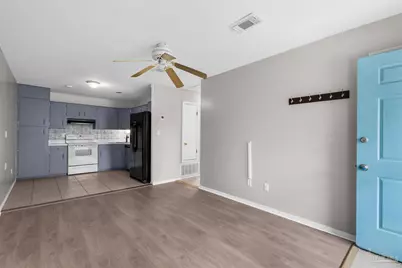 1301 Redwood Ln, Gulf Breeze, FL 32563 - Photo 1