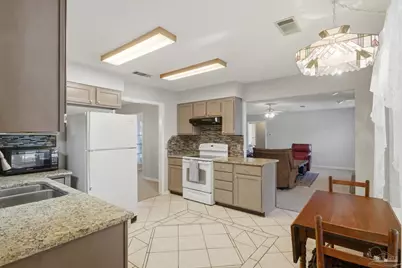 3878 Sailwind Dr, Gulf Breeze, FL 32563 - Photo 14