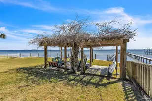 2017 Jessica Way, Navarre, FL 32566 - Photo 4