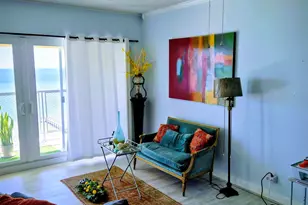 825 Bayshore Dr, Pensacola, FL 32507 - Photo 14